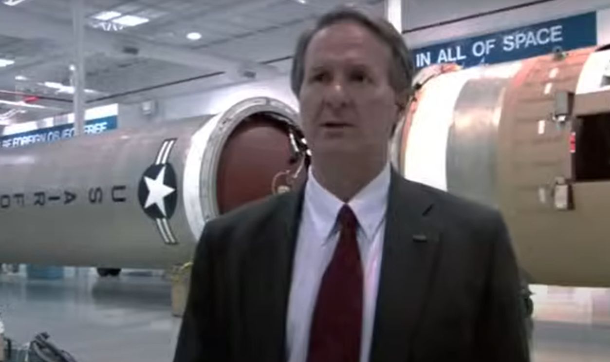 Screenshot from Bowling for Columbine (2002)