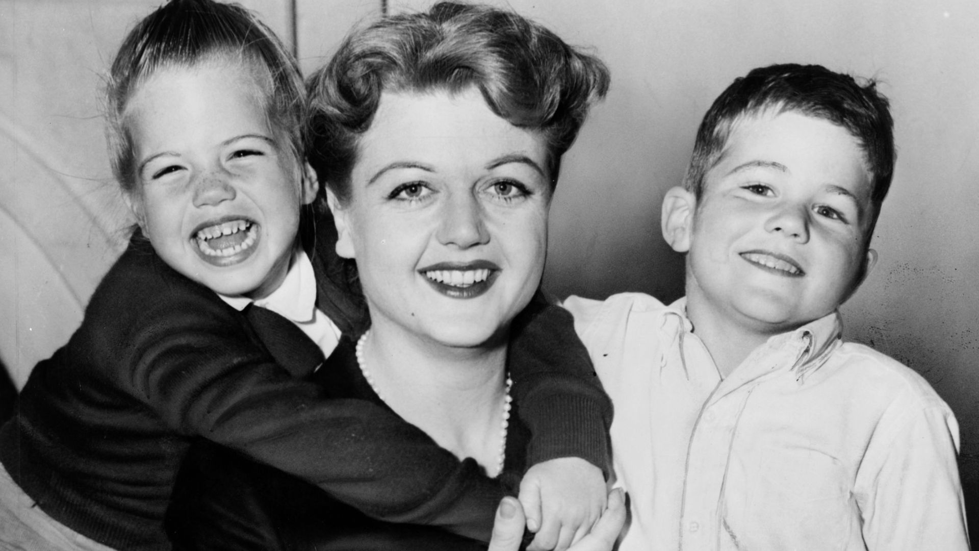 File:Angela Lansbury NYWTS.jpg