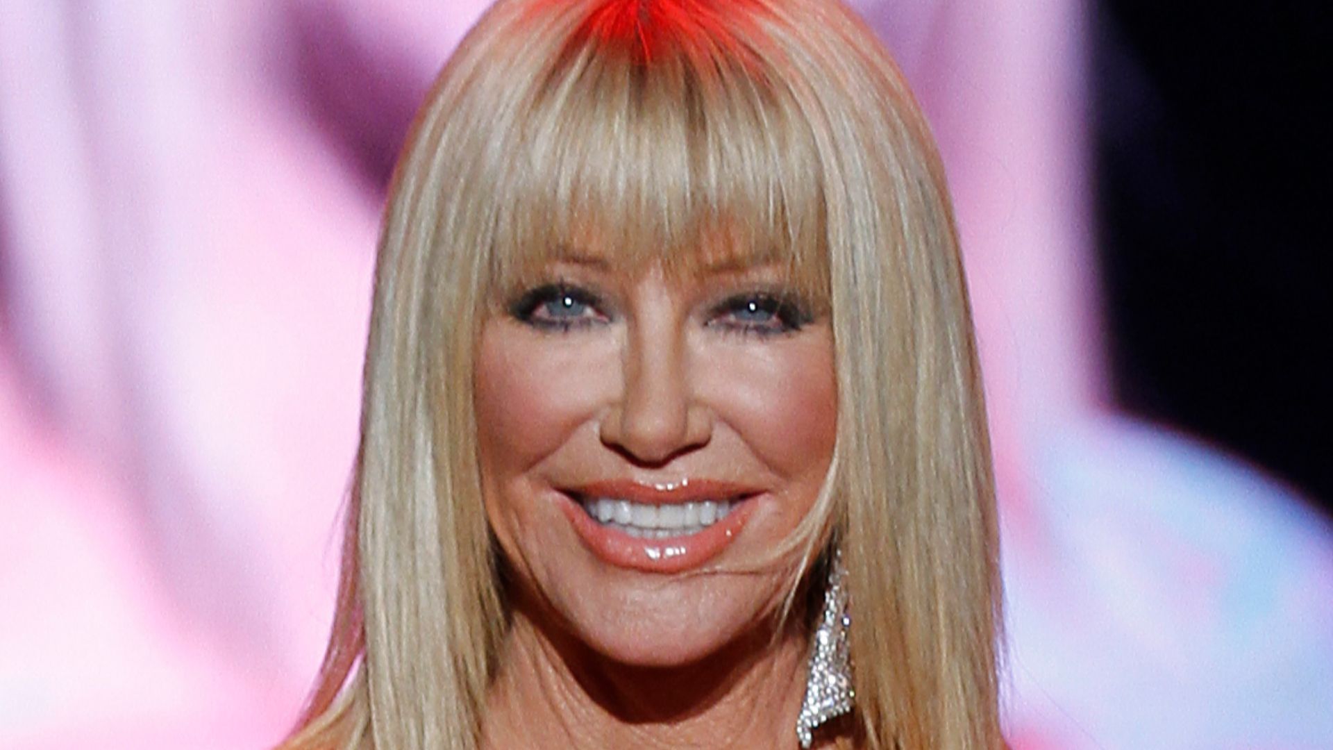 File:Suzanne Somers in Ina Soltani (cropped).jpg