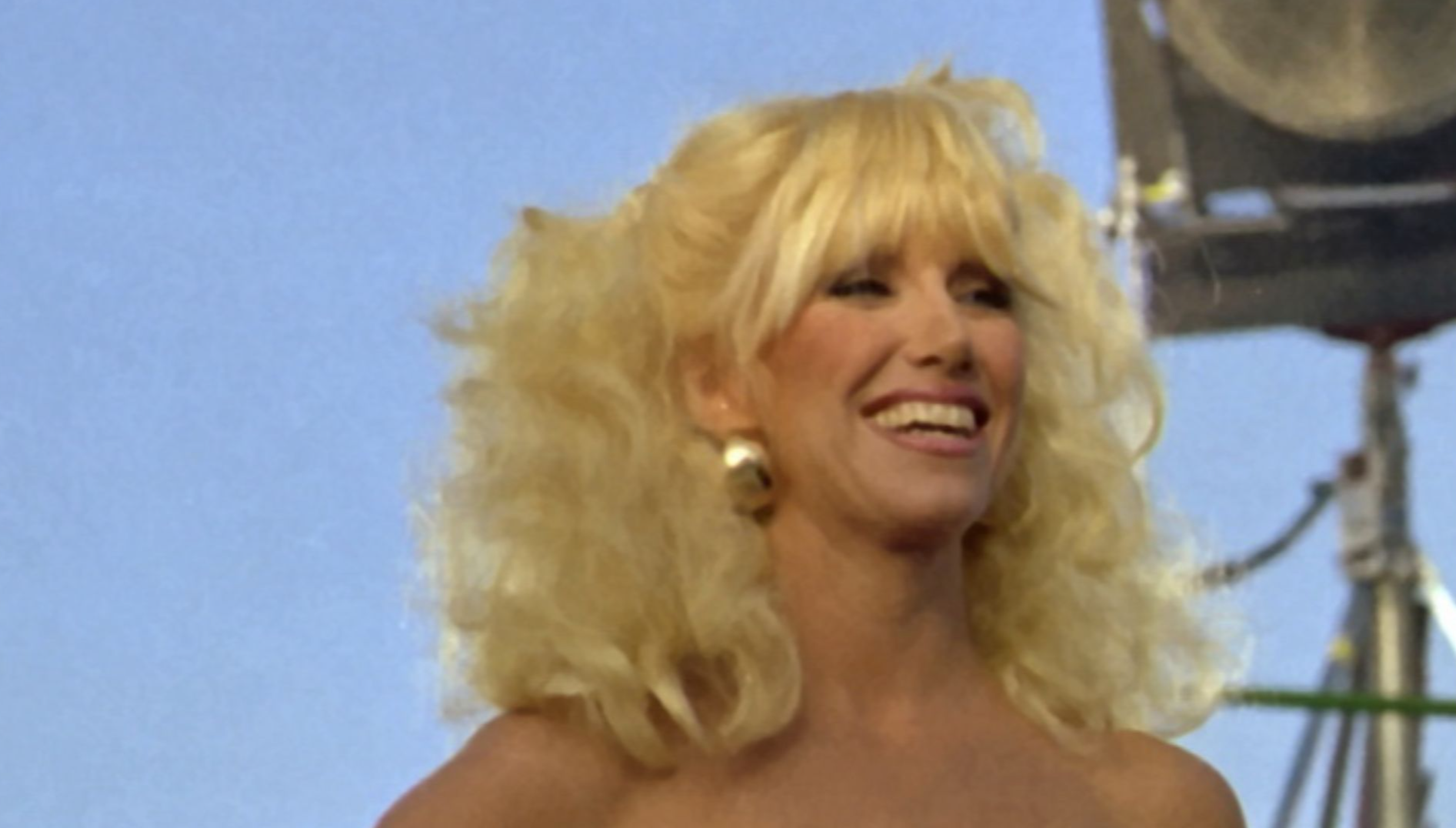 File:Suzanne Somers aboard USS Ranger (CV-61), 1981.JPEG