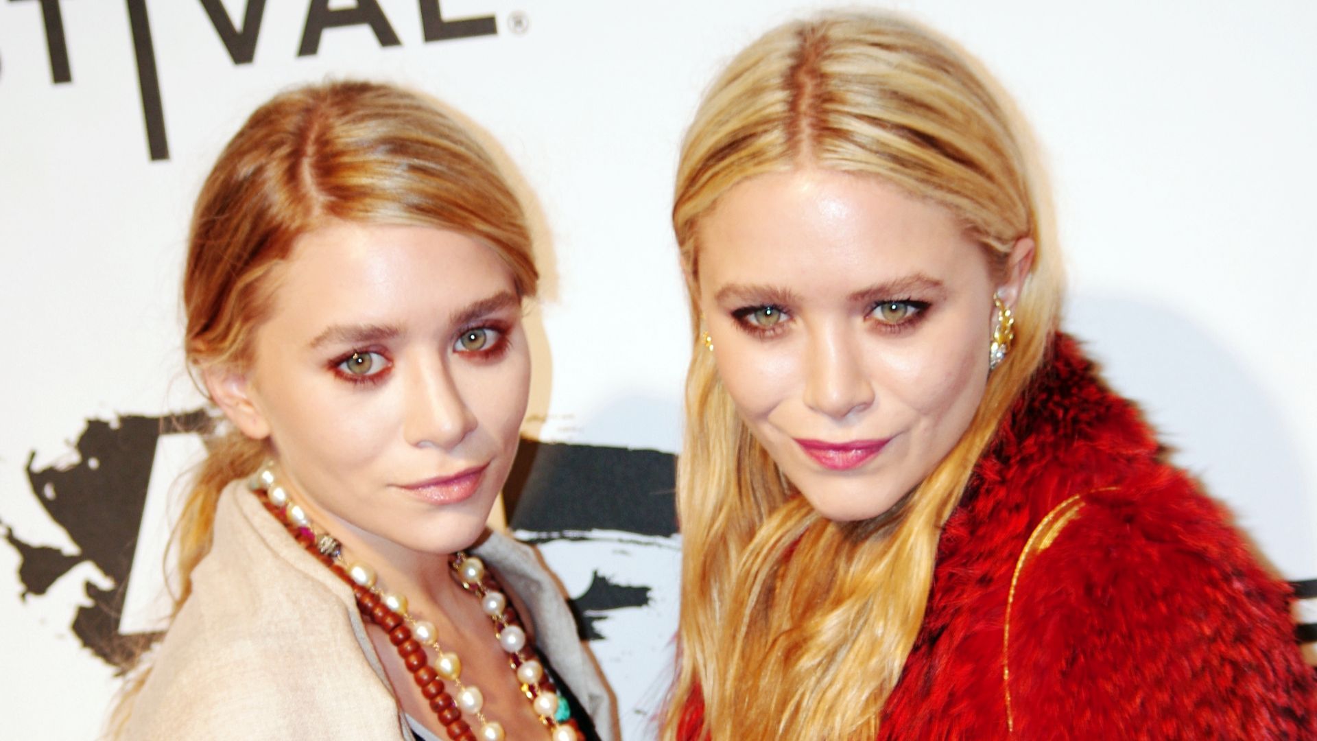 File:Ashley Mary-Kate Olsen 2011 Shankbone.jpg