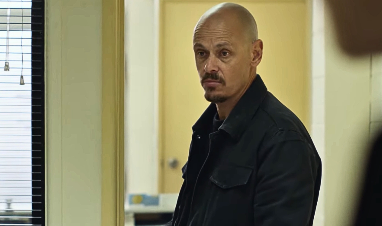 Screenshot from Mr Inbetween (2018–2021)