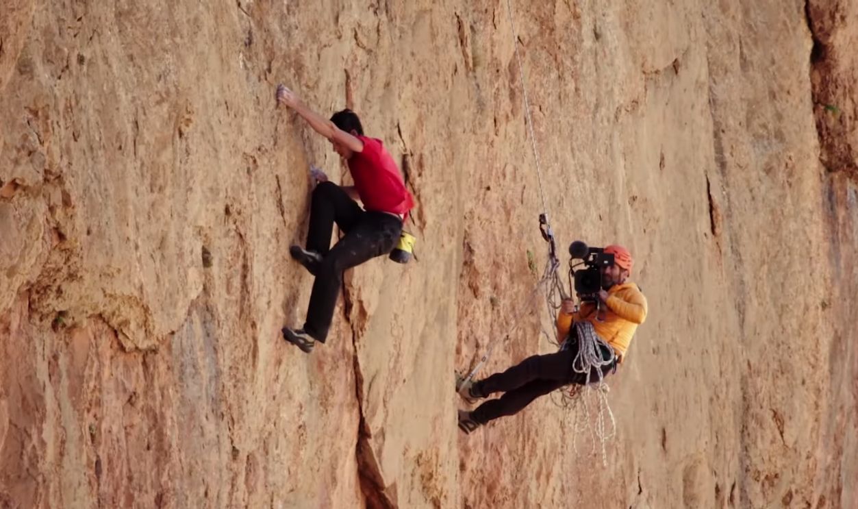 Screenshot from Free Solo (2018)