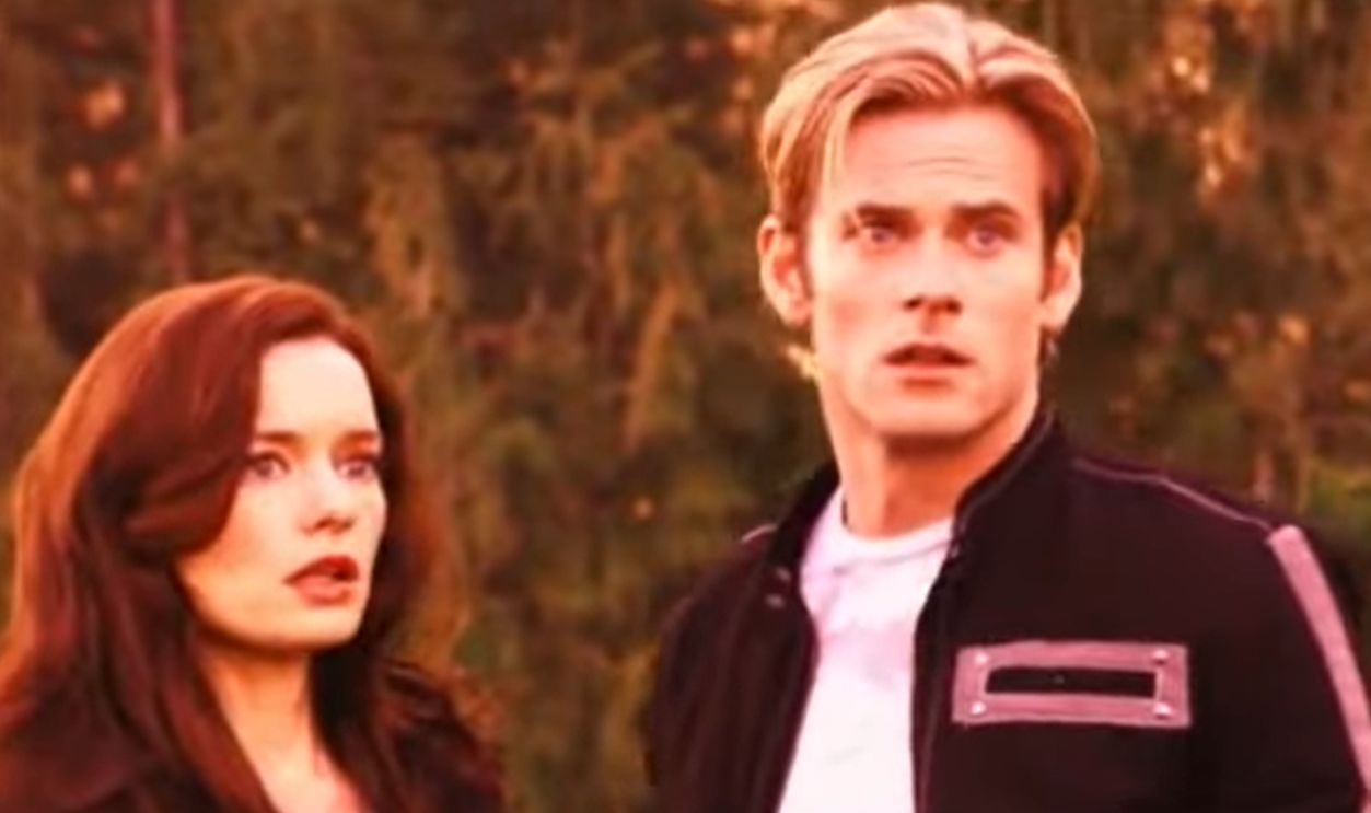 Screenshot from RHI Entertainment, Flash Gordon (2007–2008)