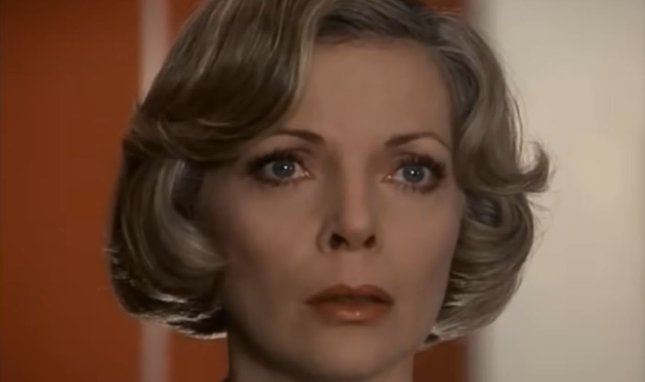 Screenshot from ITC, Space: 1999 (1975–1977)