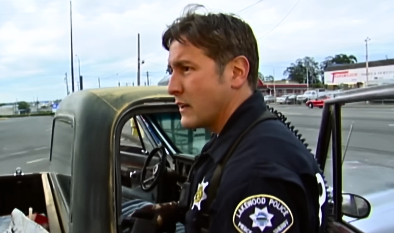 Screenshot from Cops (1989–2020)