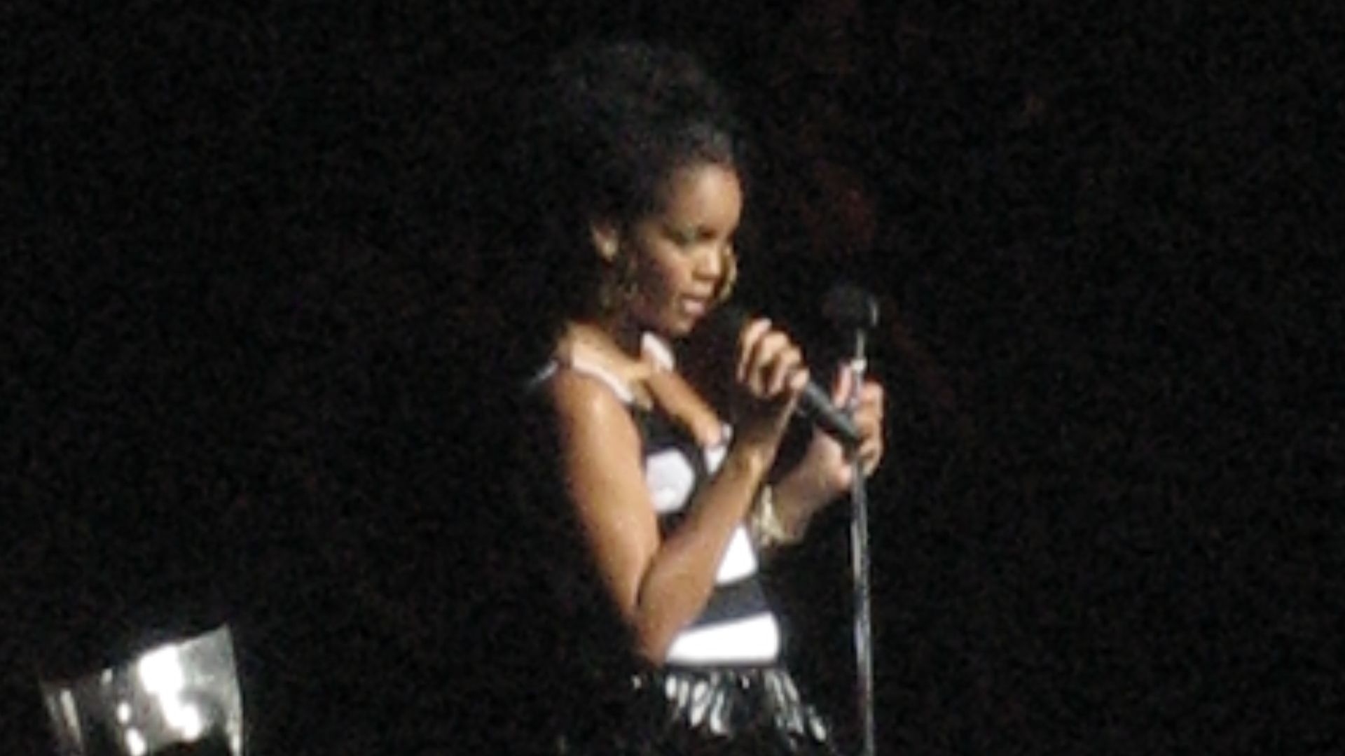 File:Rihannalive2007.jpg