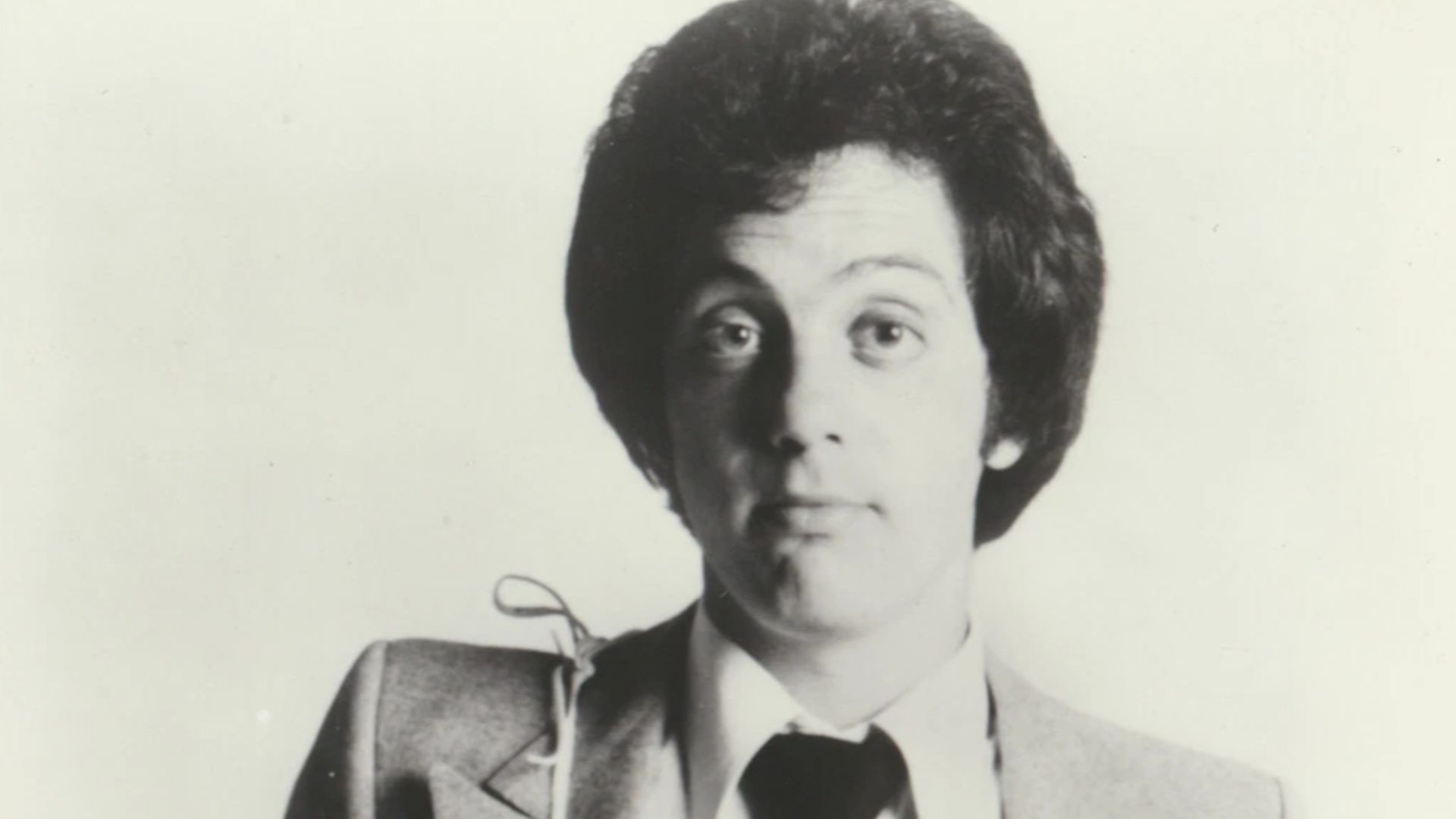 File:Billy Joel The Stranger 1977 press photo 2.jpg