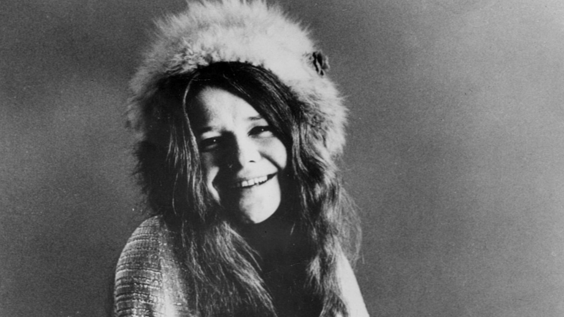 File:Janis Joplin seated 1970.JPG