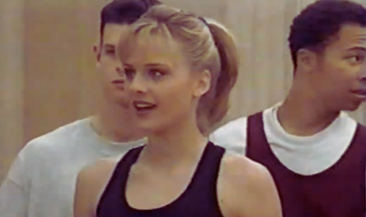 Screenshot from Hang Time (1995–2000)