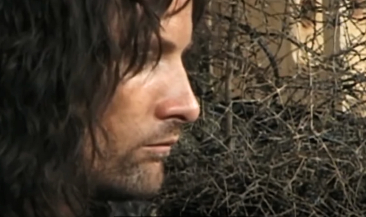 Viggo Mortensen’s Toes In The Two Towers