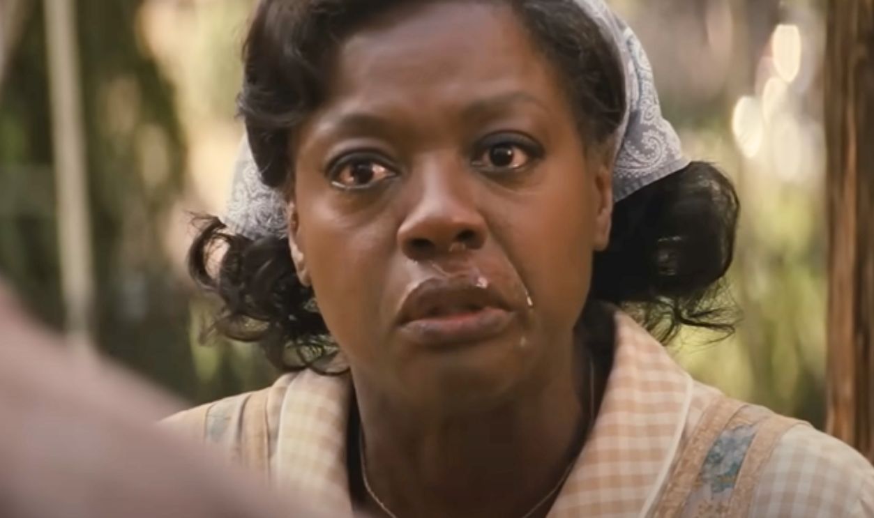 Screenshot from  Fences (2016)