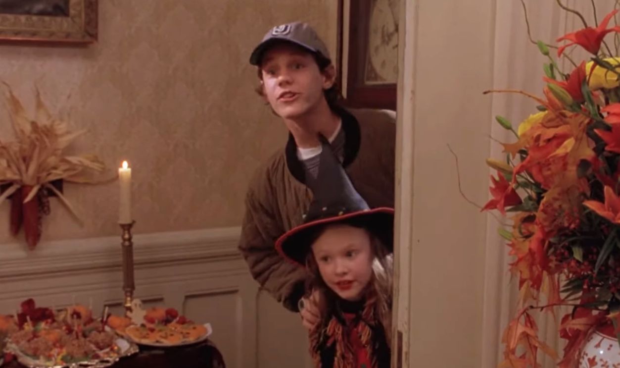 Screenshot from Hocus Pocus (1993)