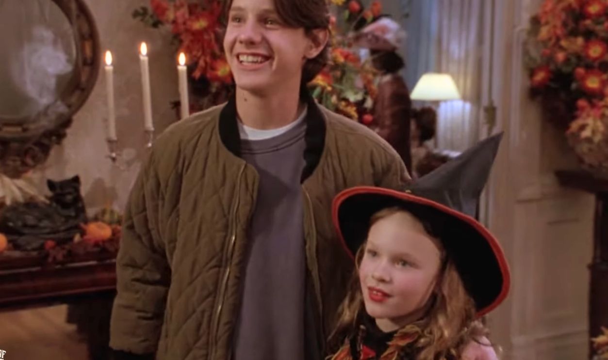 Screenshot from Hocus Pocus (1993)