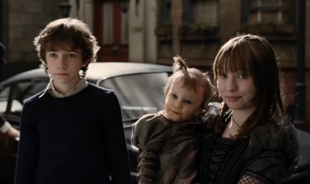 Screenshot from A Series of Unfortunate Events (2017–2019)