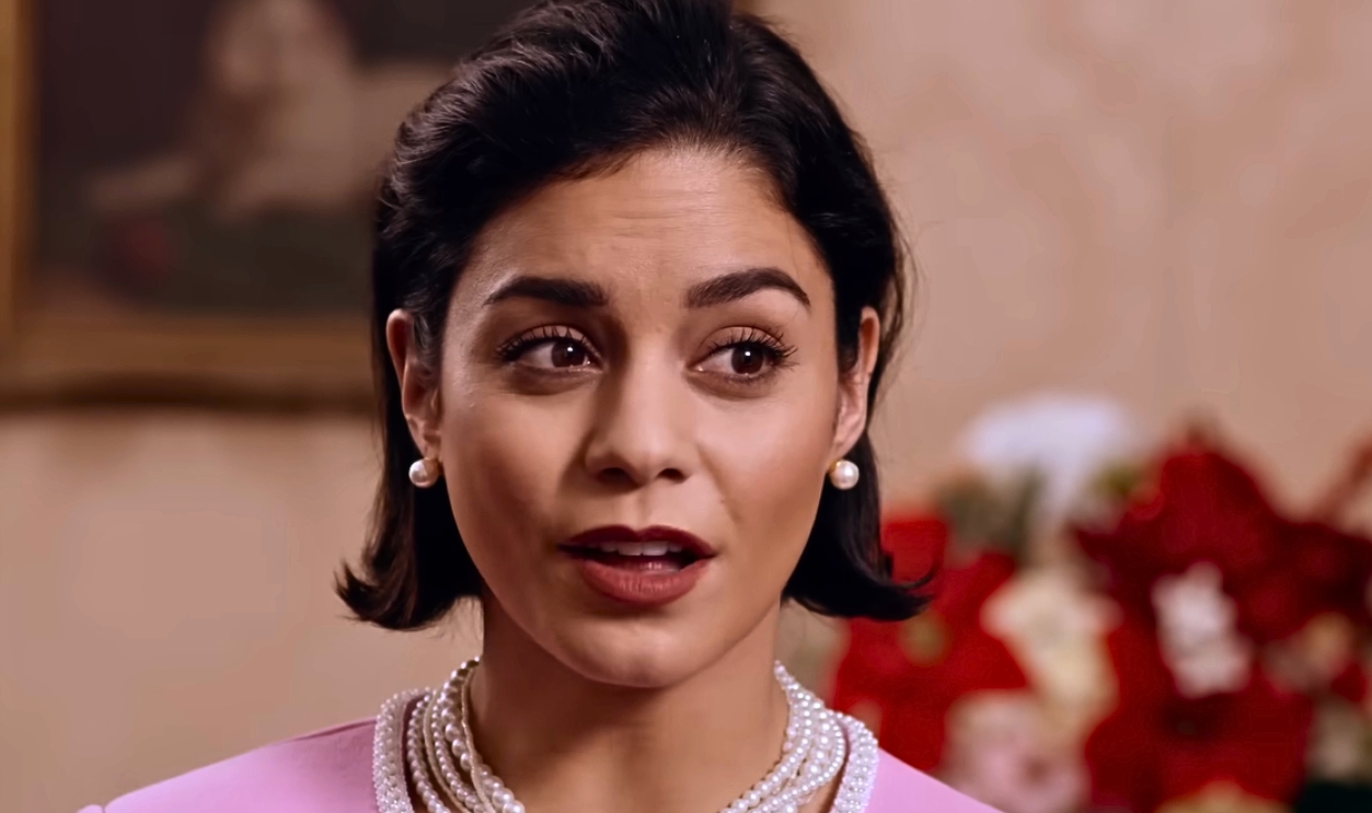 Screenshot from The Princess Switch (2018) 