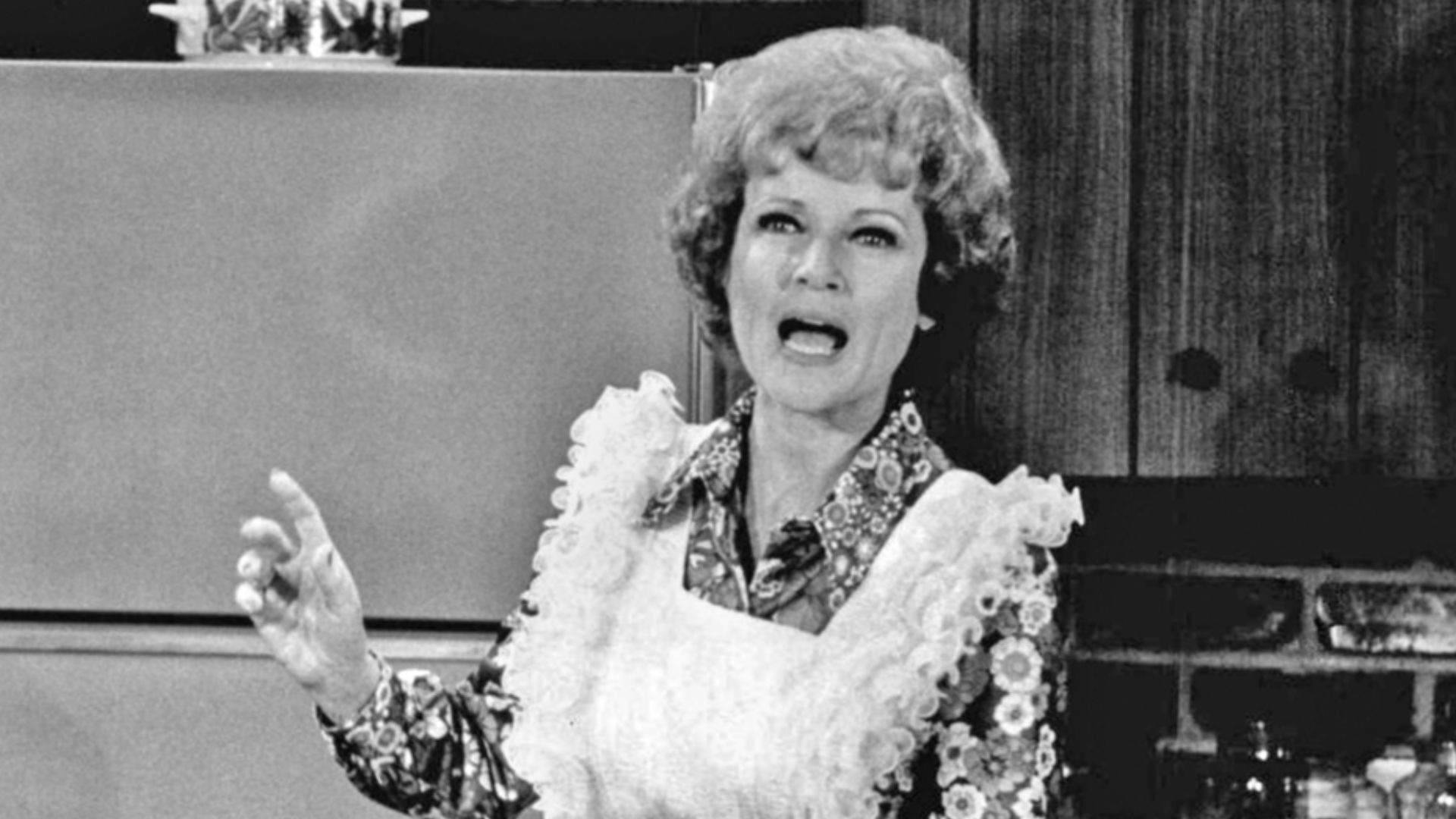 File:Betty White Sue Ann Nivens 1973.JPG