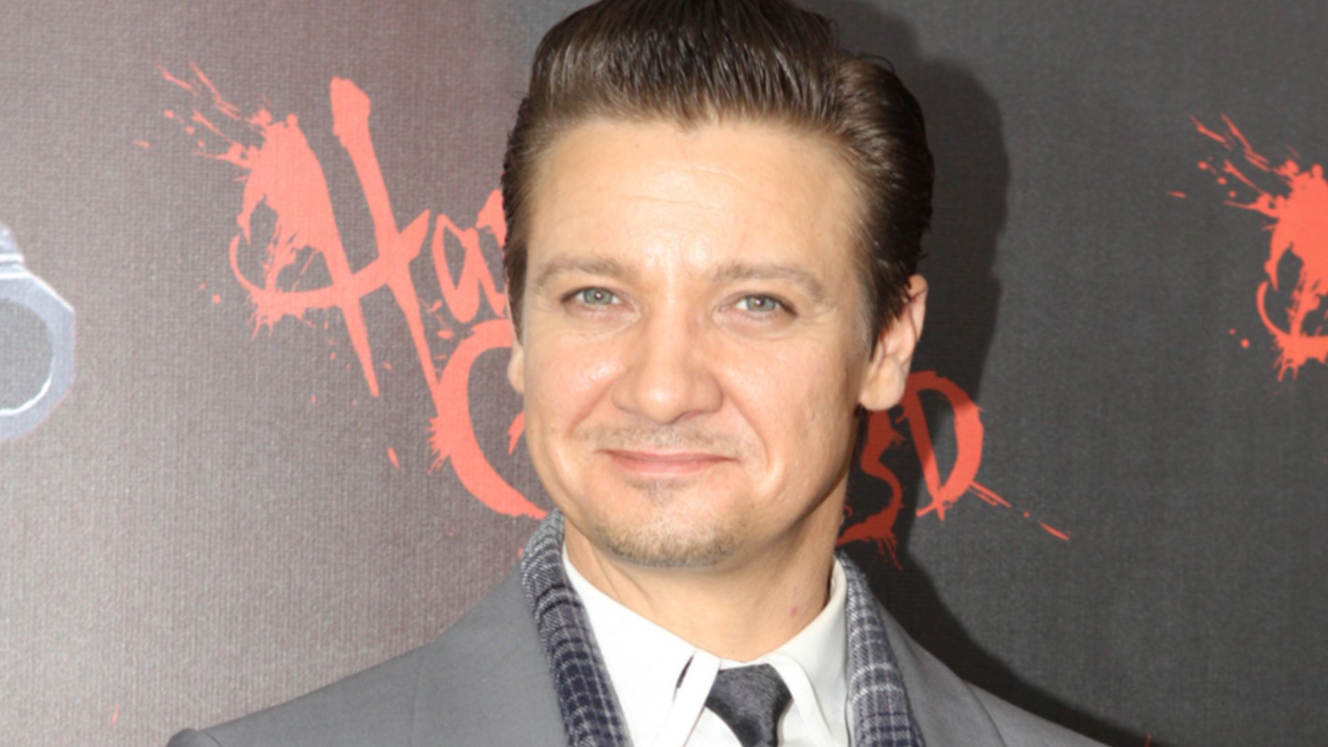 File:Jeremy Renner 5, 2013.jpg