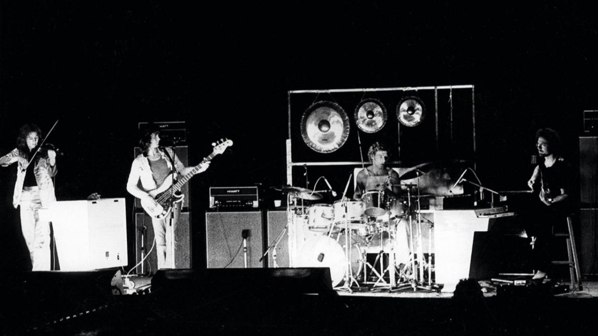 File:King Crimson Playing in 1973.jpg