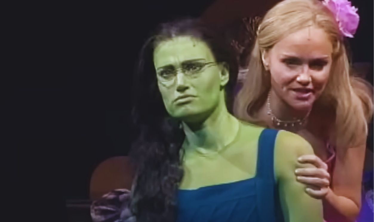 Screenshot from Wicked (2003)