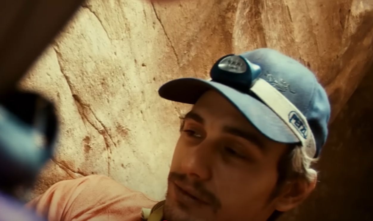 Screenshot from 127 Hours (2010)