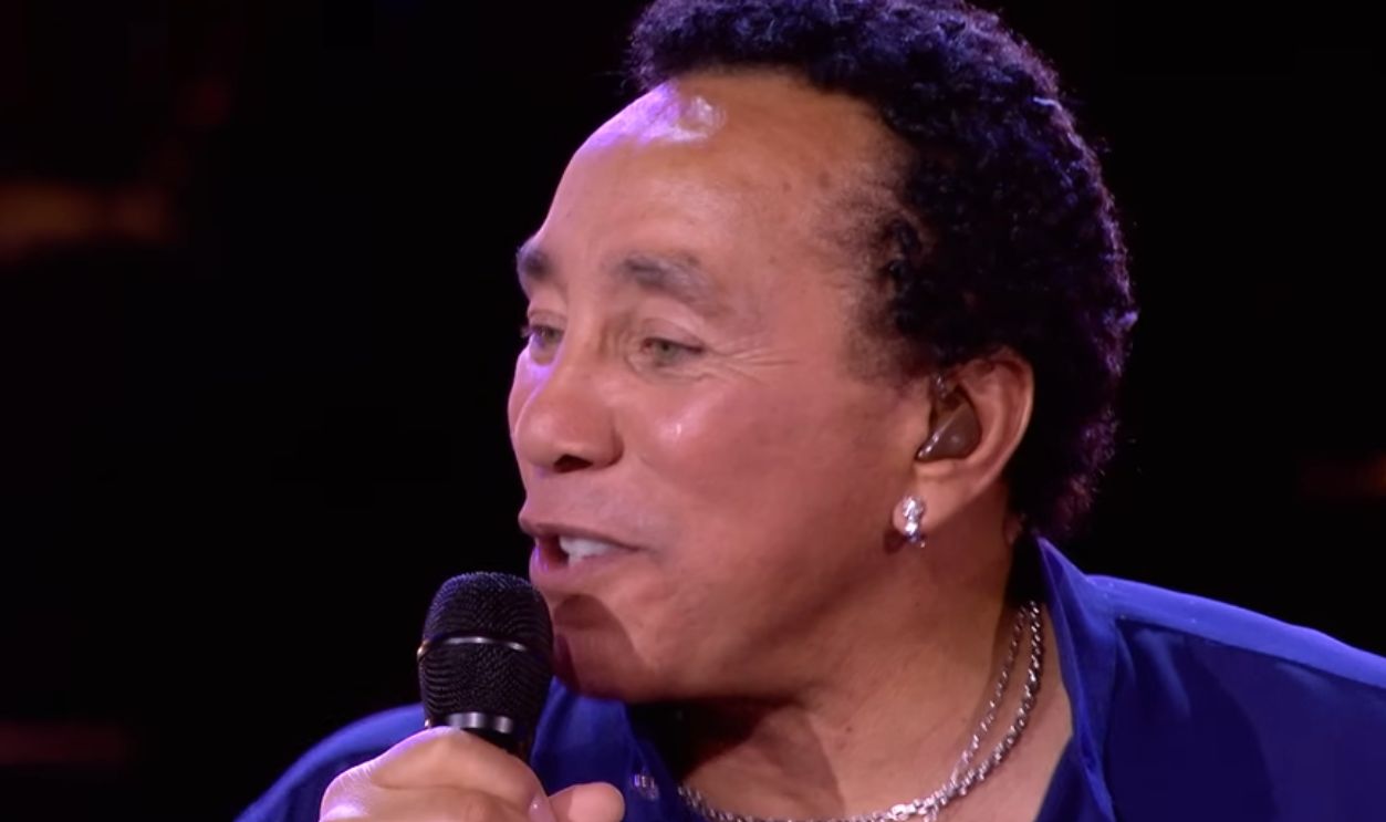 “The Tears Of A Clown” — Smokey Robinson & The Miracles (1967 - 1970)