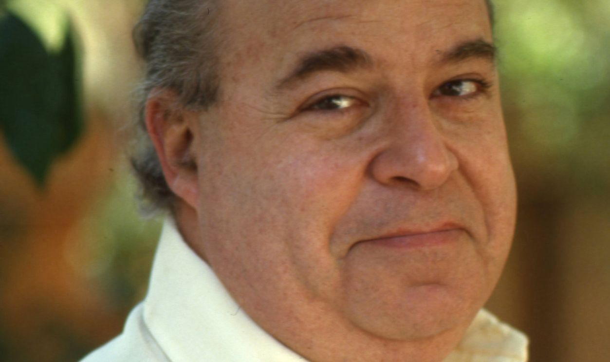 Gettyimages - 631570468, Sorrell Booke Portrait Session At Home Actor Sorrell Booke poses for a portrait session at home in 1985 in Los Angeles, California. 