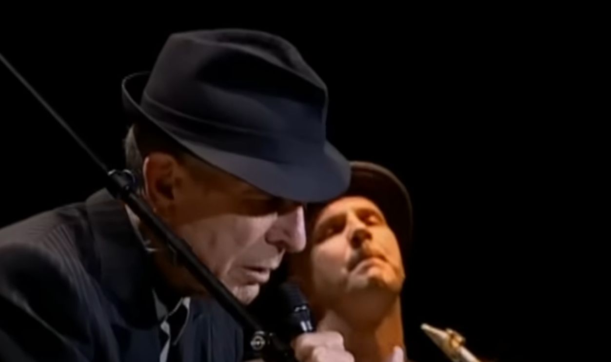  Leonard Cohen - Hallelujah 