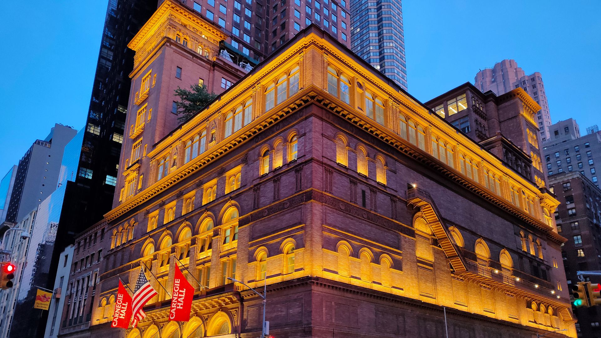 File:Carnegie Hall at Night.jpg