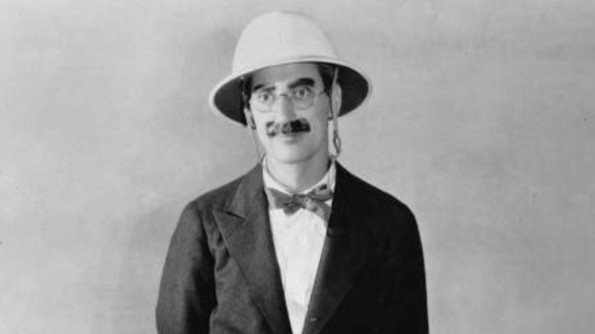 File:Animal Crackers Captain Spaulding.jpg