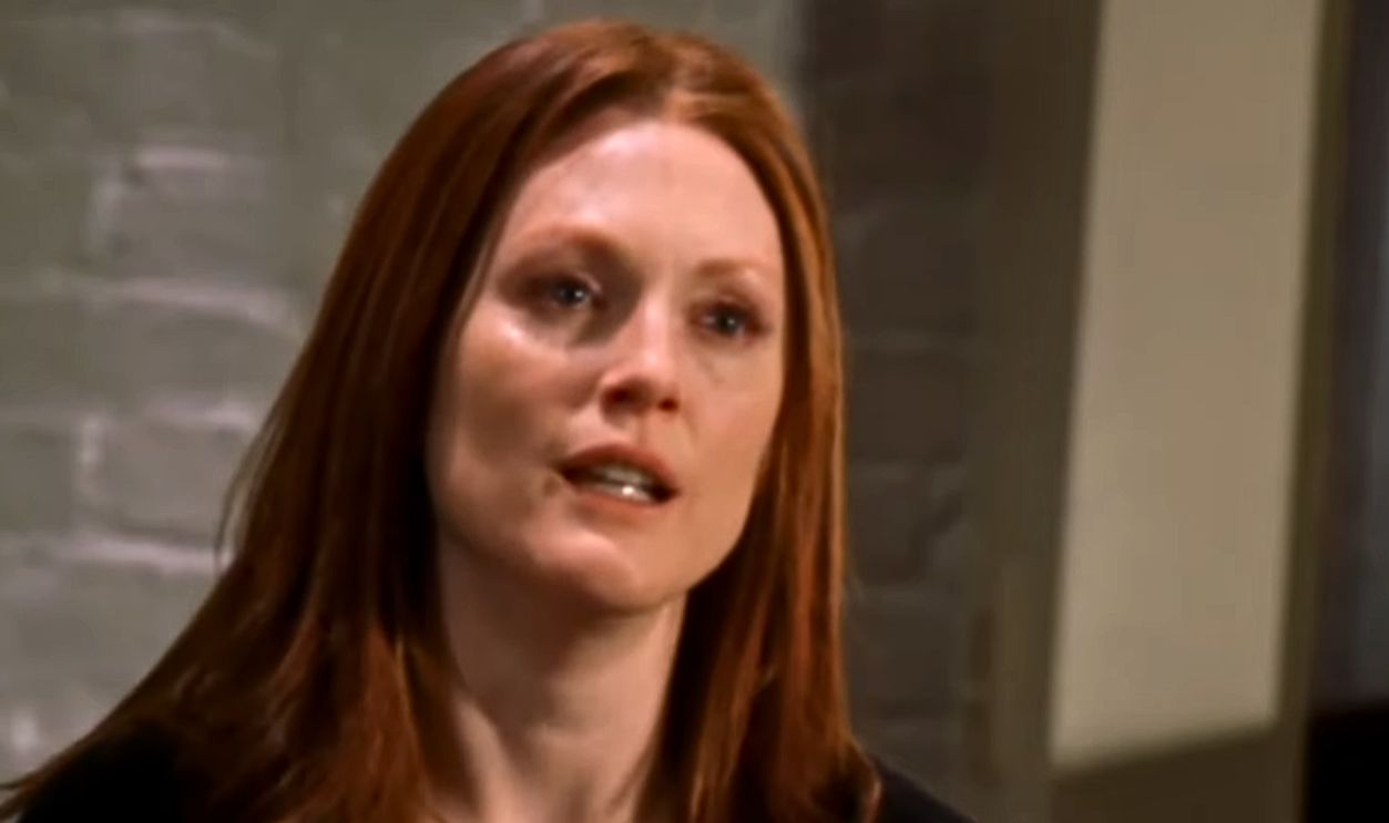 Screenshot from The Forgotten (2004)