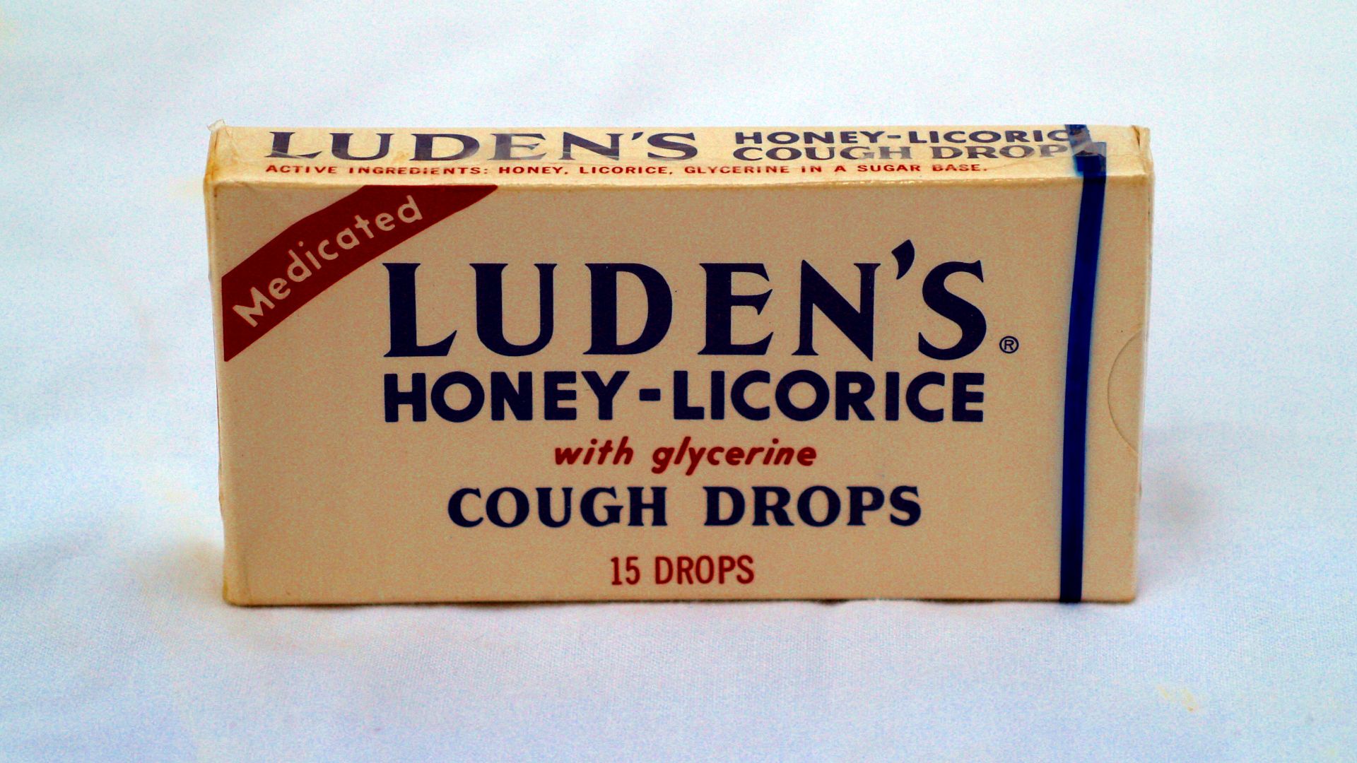 File:Ludens Honey-Licorice Cough Drops.jpg