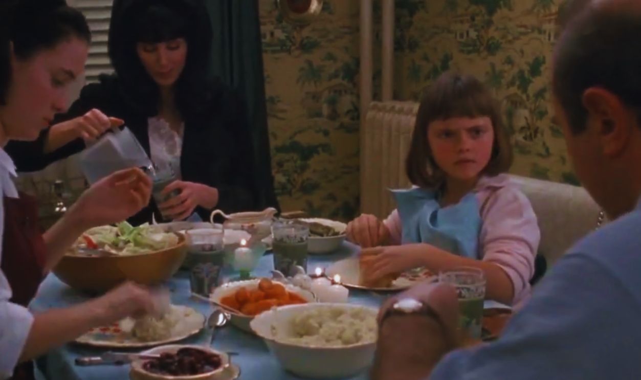 Screenshot from Mermaids (1990)