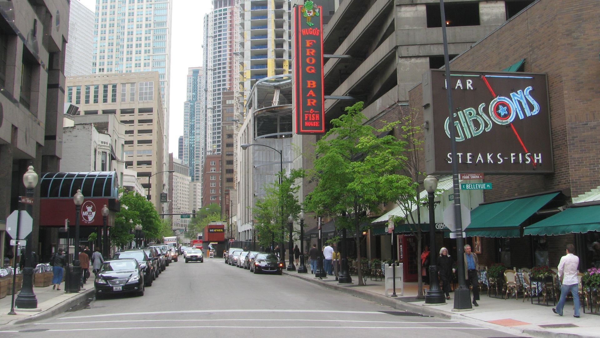 File:20080514 Sinatra Way at Rush Street.JPG