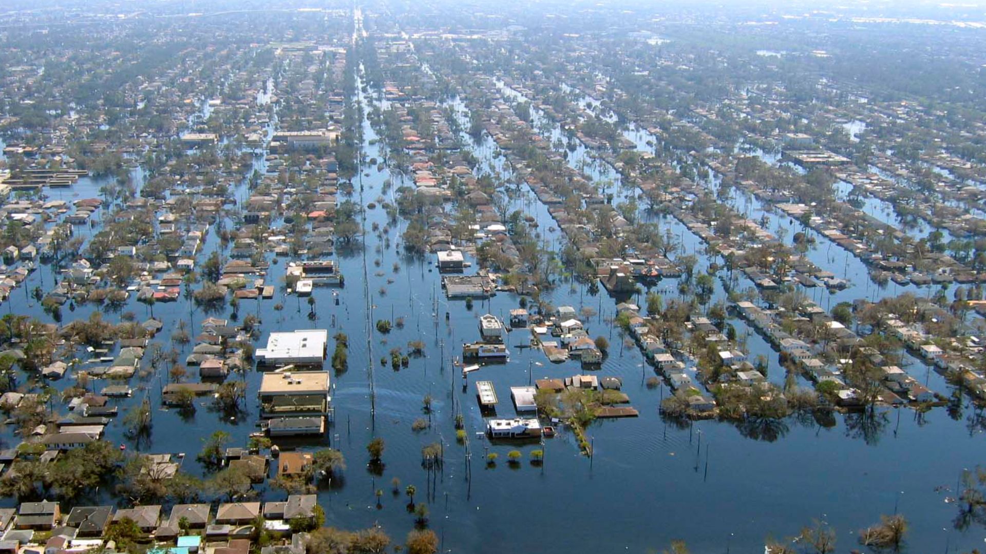 File:Katrina-new-orleans-flooding3-2005.jpg