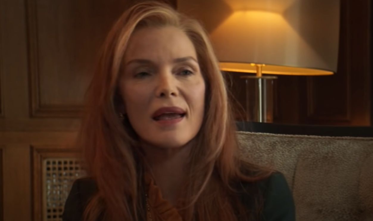 Screenshot from Sony Pictures Classics, French Exit (2020)