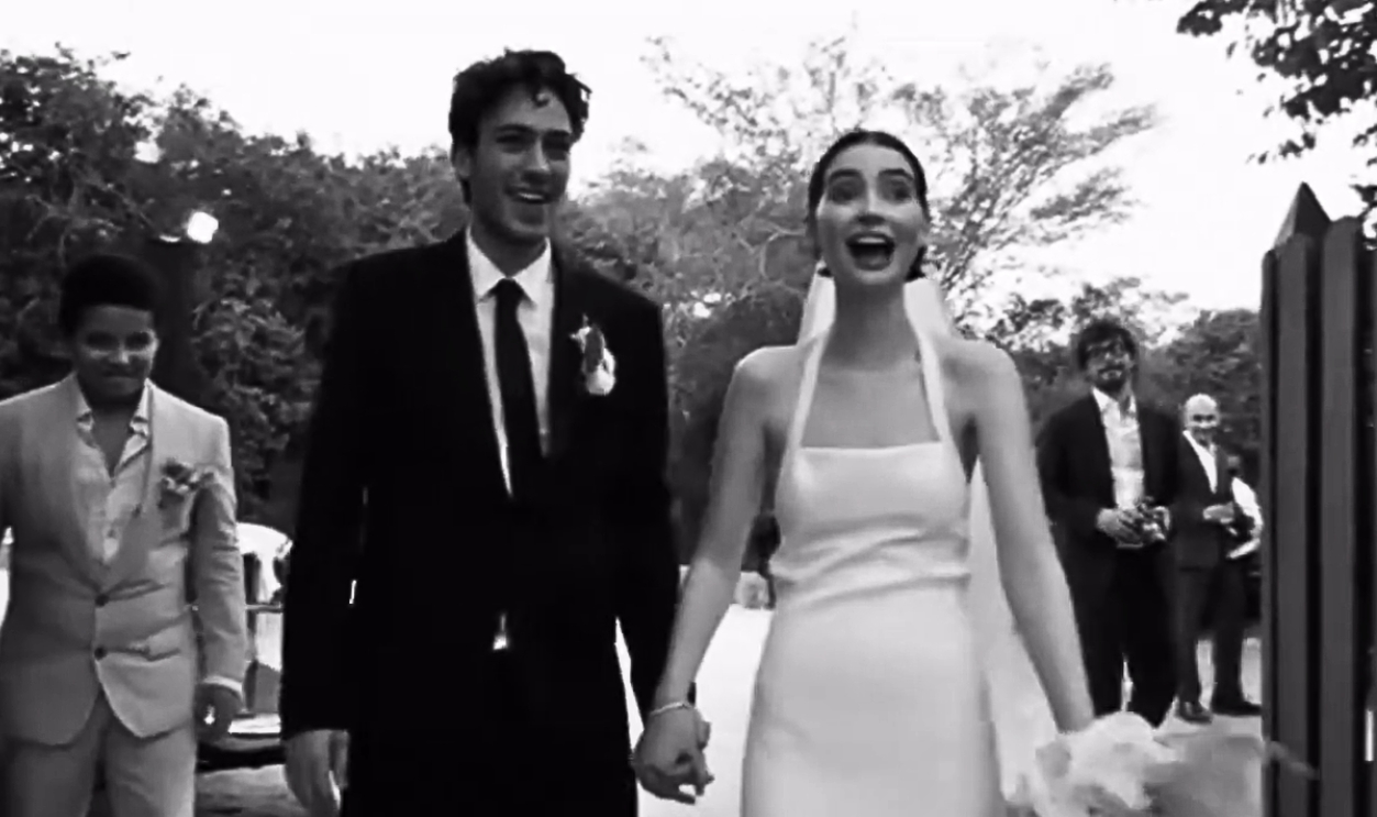 The Wedding Moment That Broke the Internet