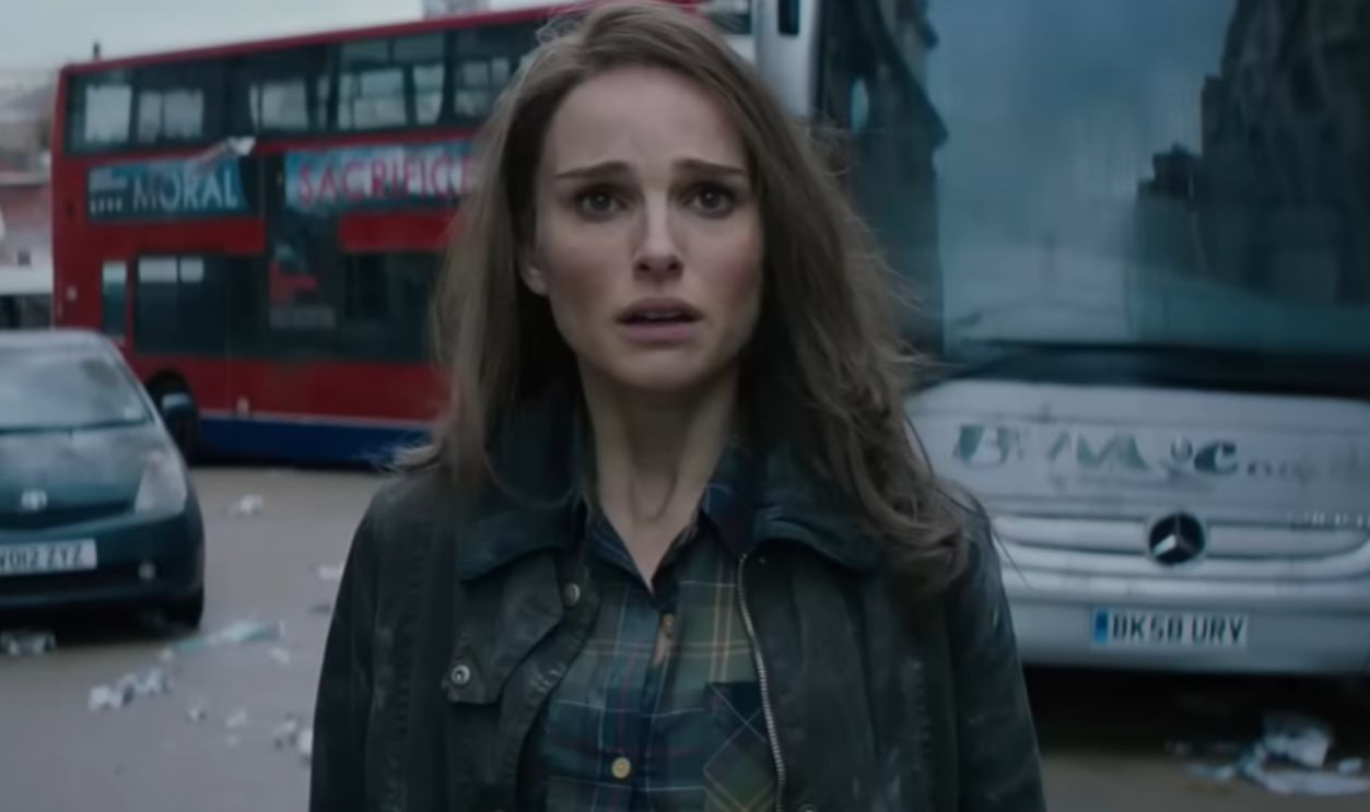 Screenshot from Thor: The Dark World (2013)