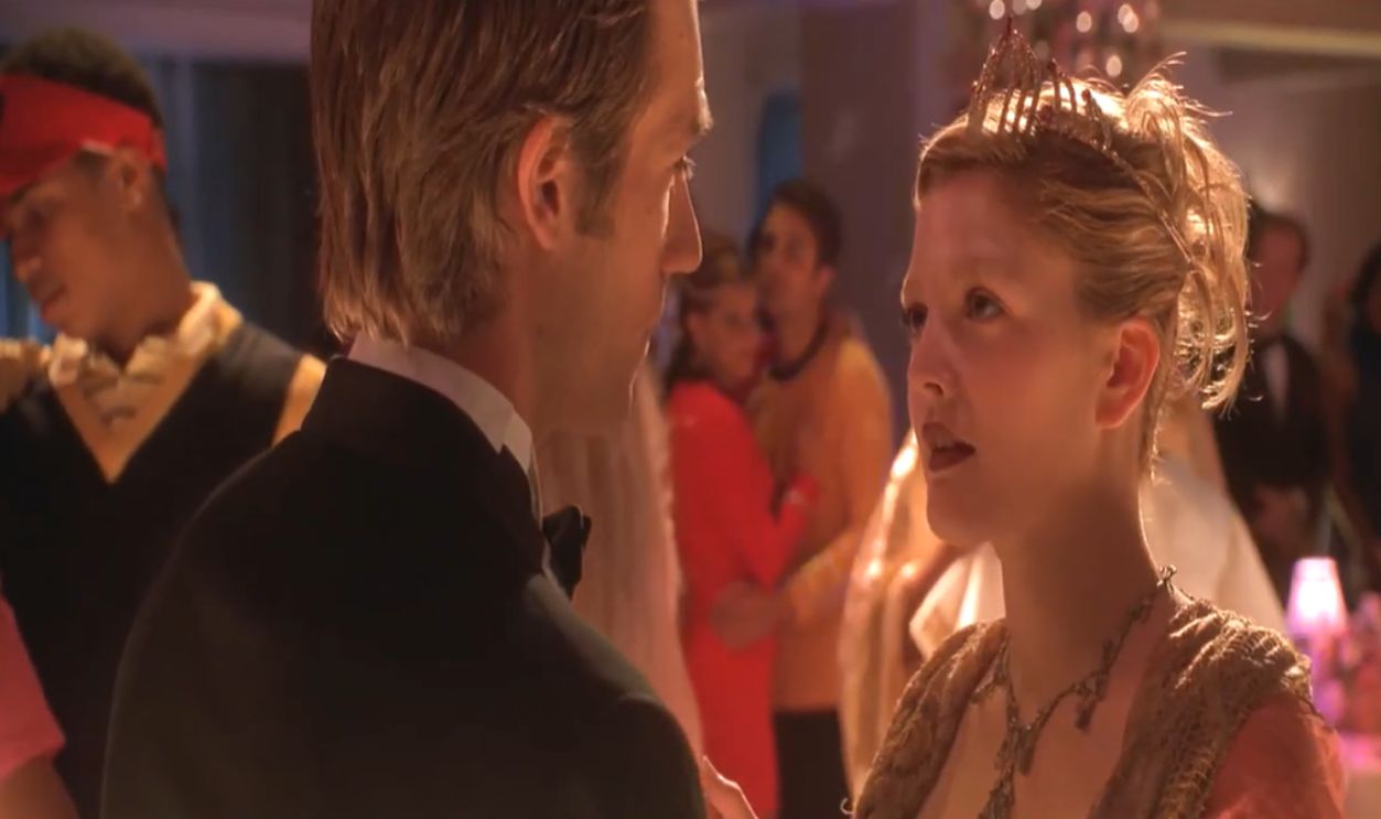 Screenshot from Never Been Kissed (1999)