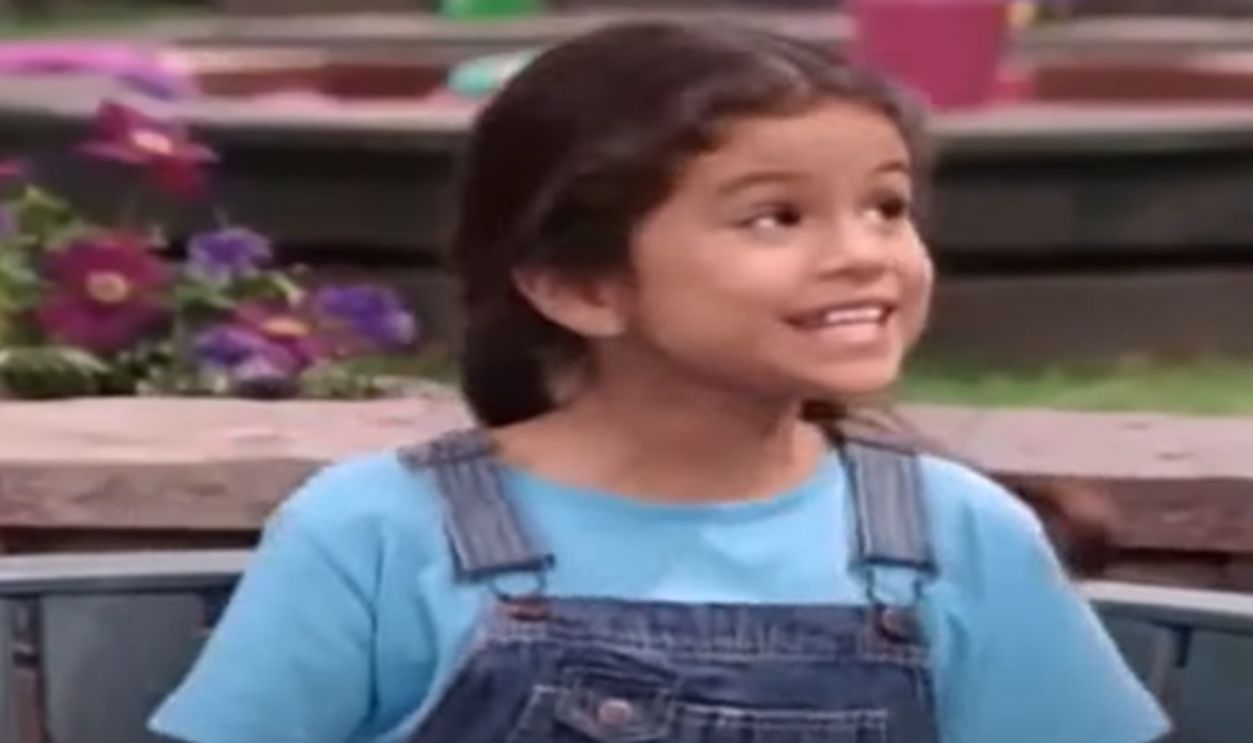 Screenshot from Barney & Friends (1992–2010)