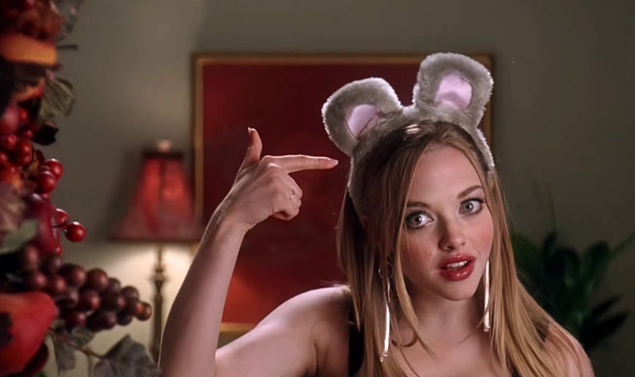 Screenshot from Mean Girls (2004)