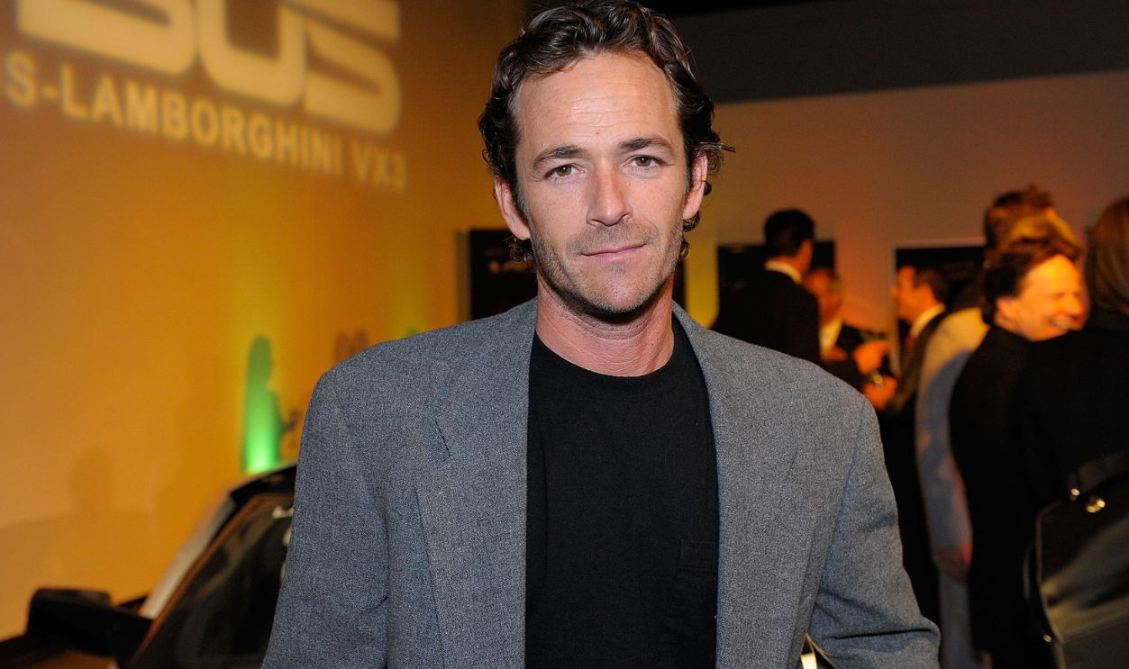 Actor Luke Perry attends the ASUS-Lamborghini VX3 Laptop product launch at Lamborghini Orange County on April 24, 2008 in Santa Ana, California.