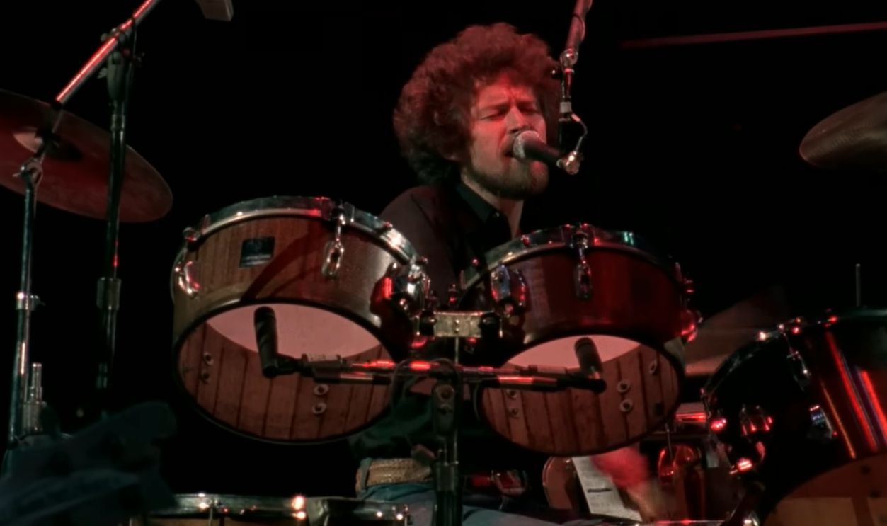 Screenshot from Hotel California (1977)