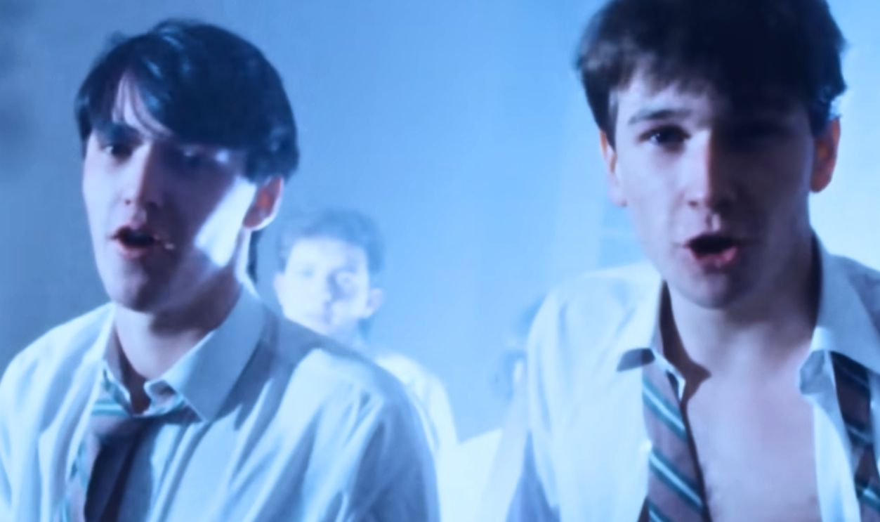 "Total Eclipse of the Heart" (Bonnie Tyler)