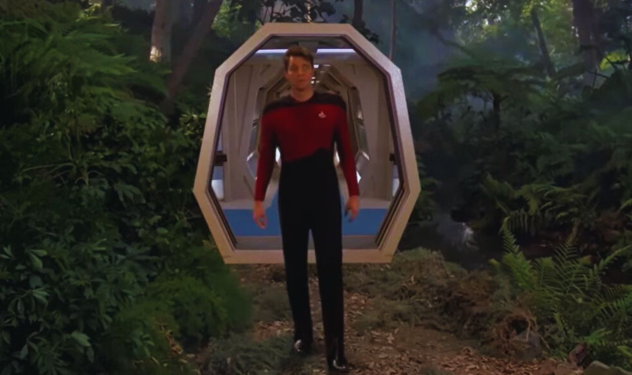 Screenshot from Star Trek: The Next Generation (1987–1994)