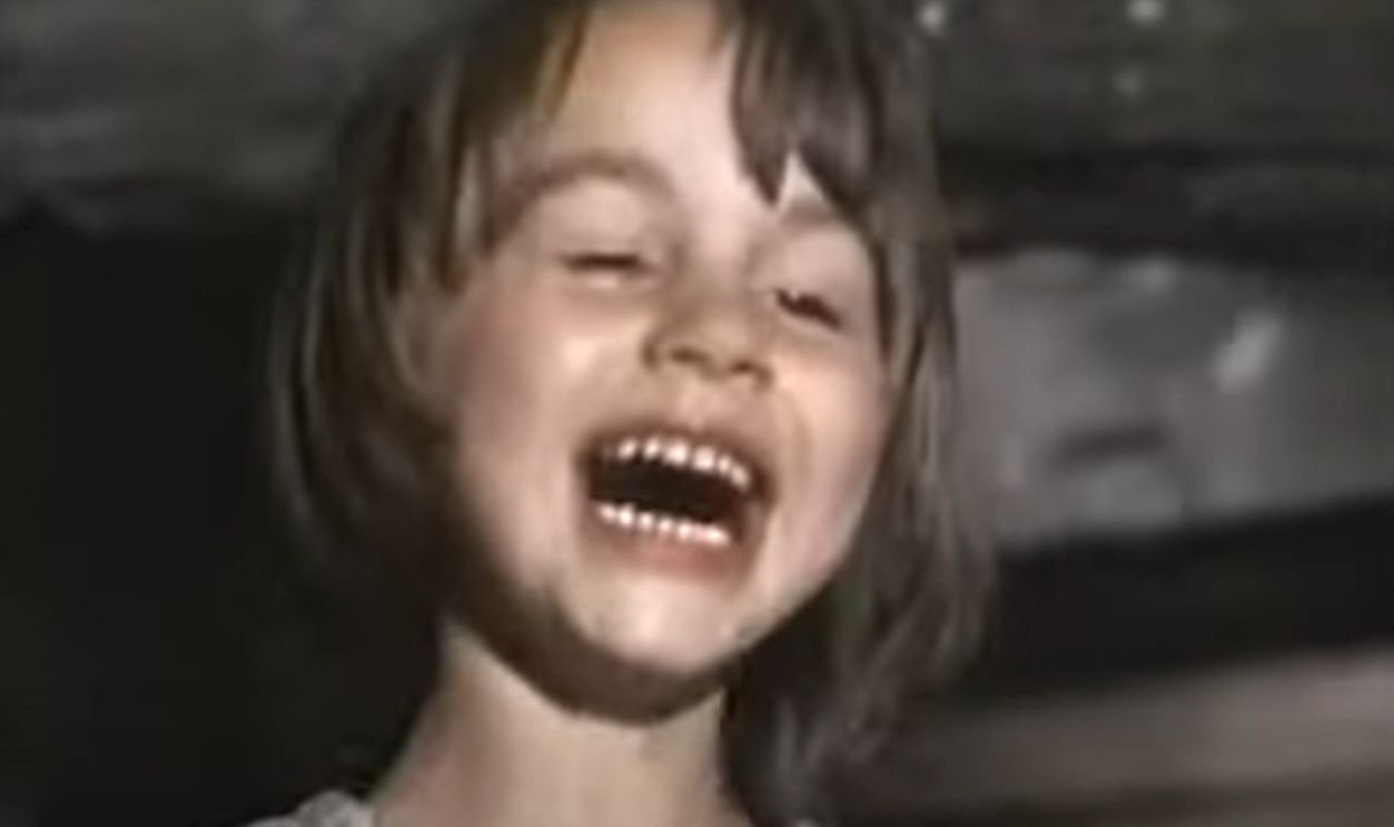 Screenshot from Gigot (1962)