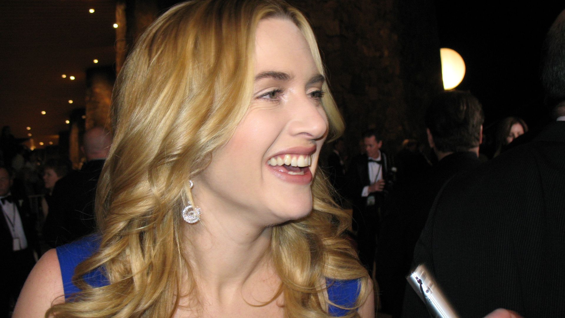 File:Kate Winslet Palm Film Festival 2.jpg