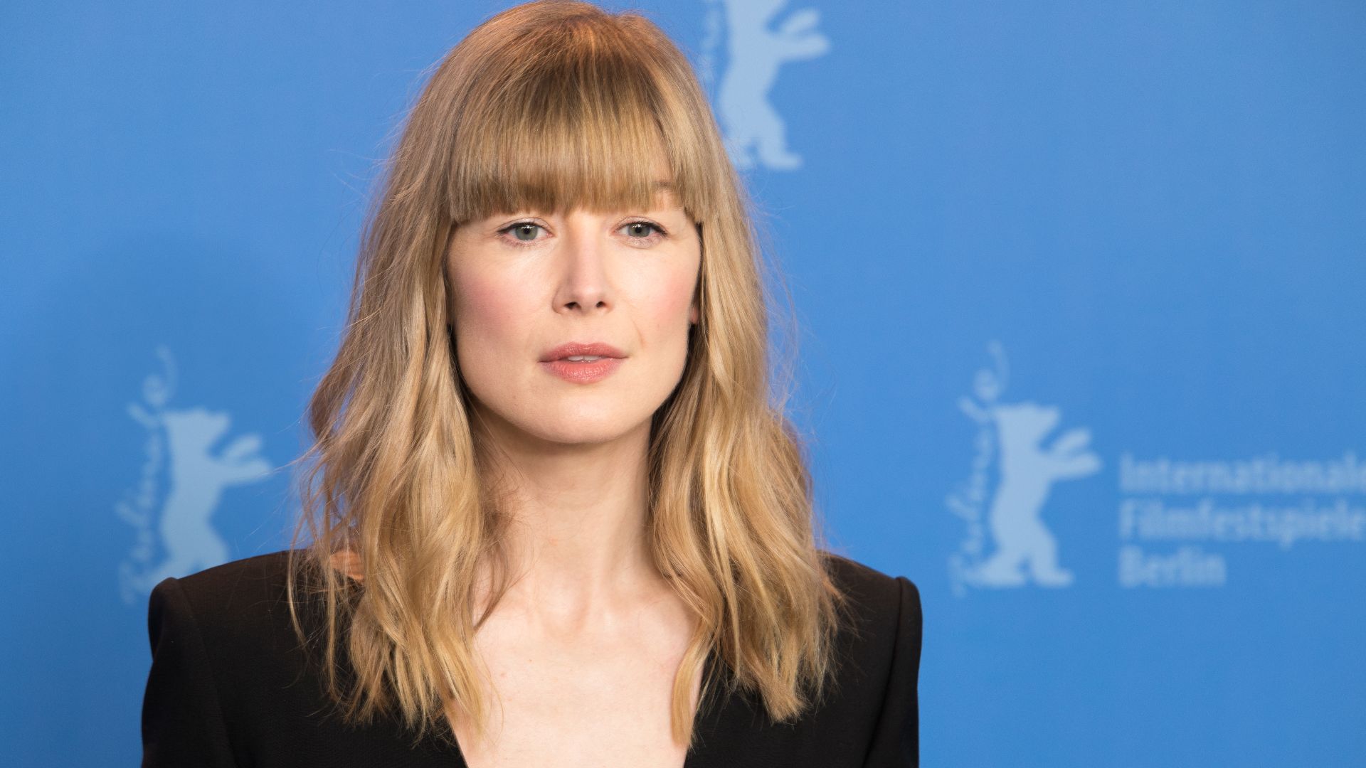 File:MJK 10899 Rosamund Pike (Berlinale 2018).jpg