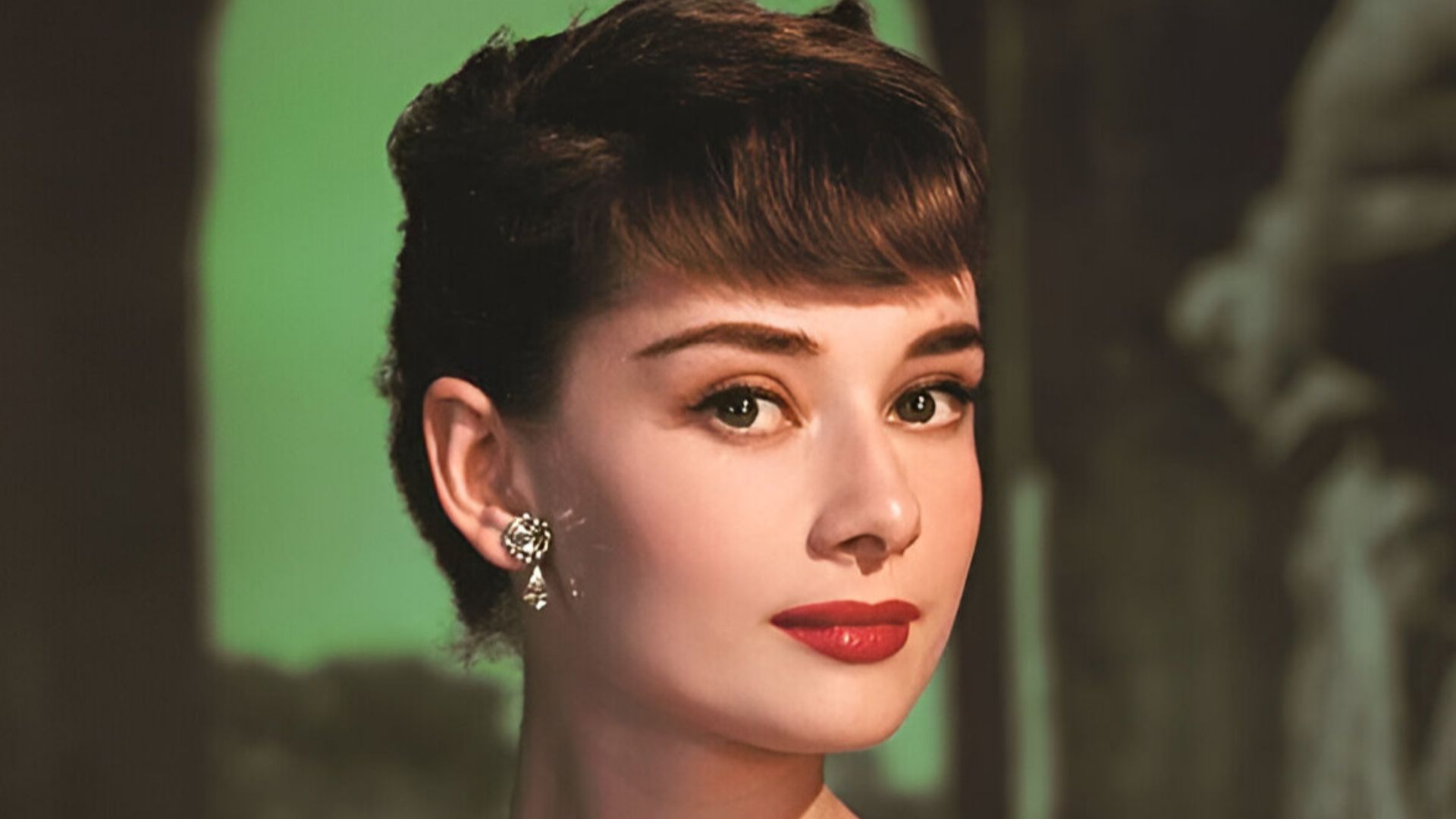 File:AudreyKHepburn.jpg