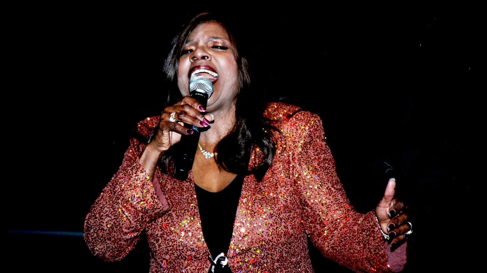 File:GLORIA GAYNOR - SUMMER 2012 (8317897865).jpg